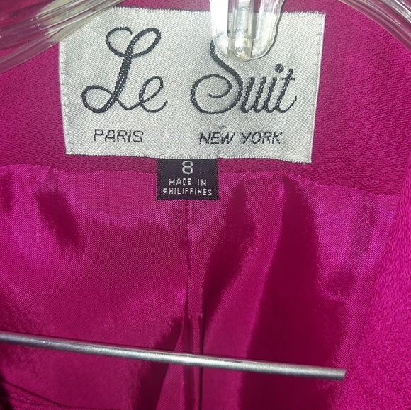 Le Suit Hot Fuschia Pink 2 PC Suit Blazer + Skirt - Picture 6 of 7